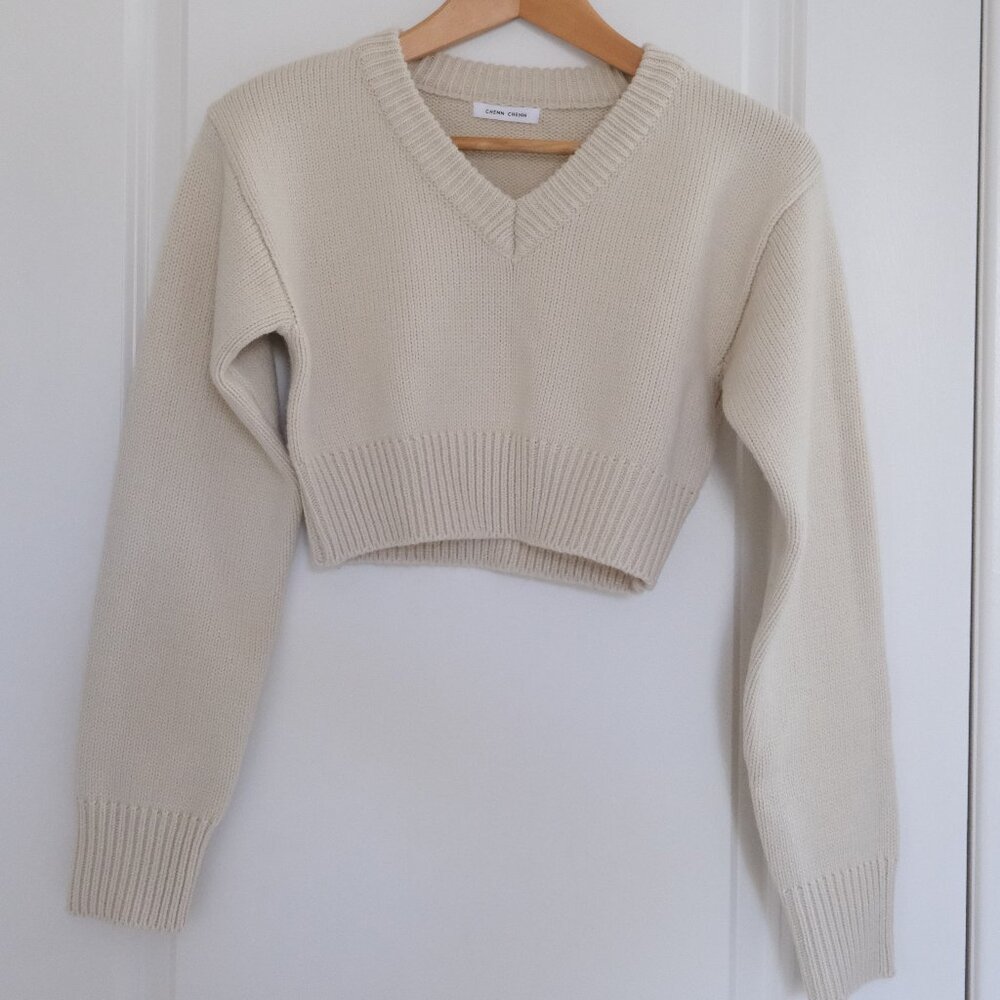 Cropped V-Neck Cream Knit Sweater (S)